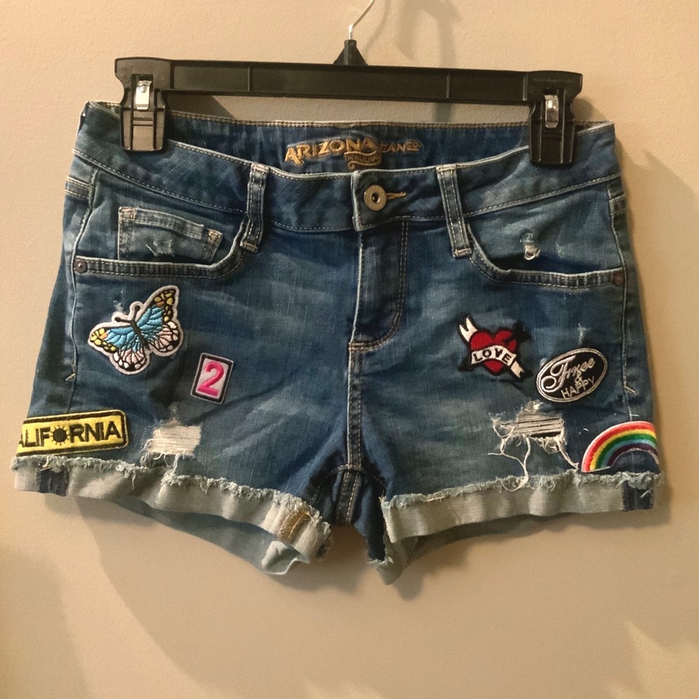 Arizona Jean shorts with patches